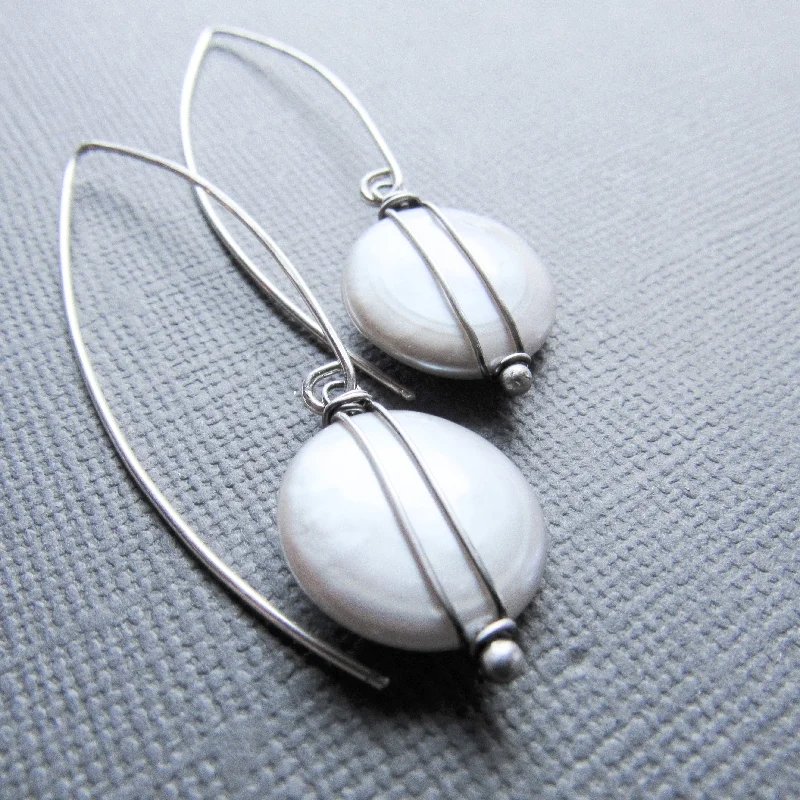 Silver Coin Pearl Earrings