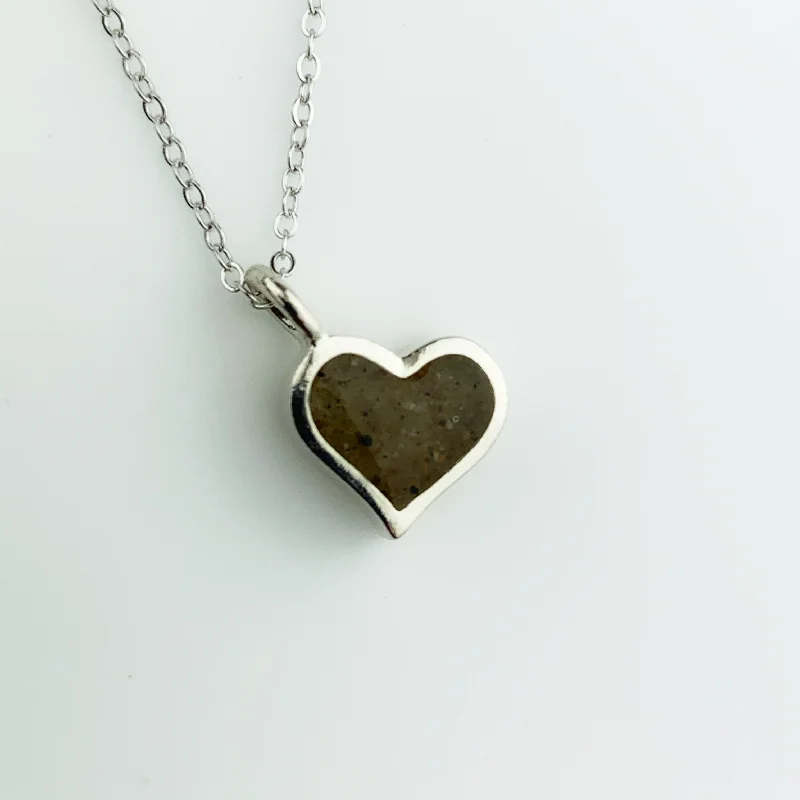 HEART SAND JEWEL NECKLACE