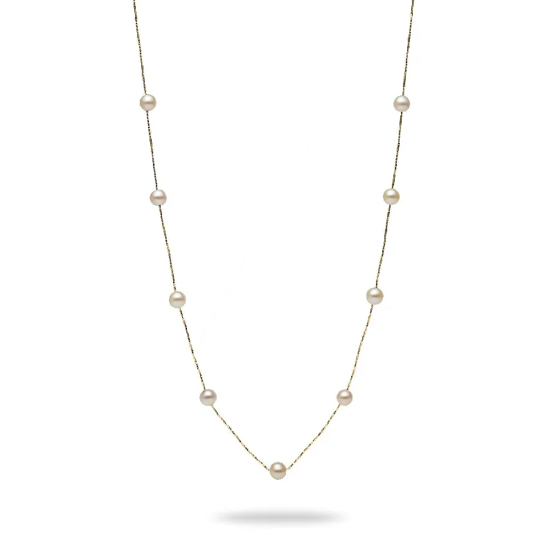 18" Freshwater White Pearl Necklace in Gold - 5-6mm